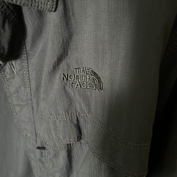 🔥1 hour sale. The North Face, utilitarian button down top, breathable - Picture 3 of 5